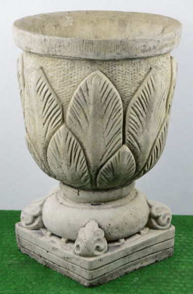 Acanthus Pflanzpokal